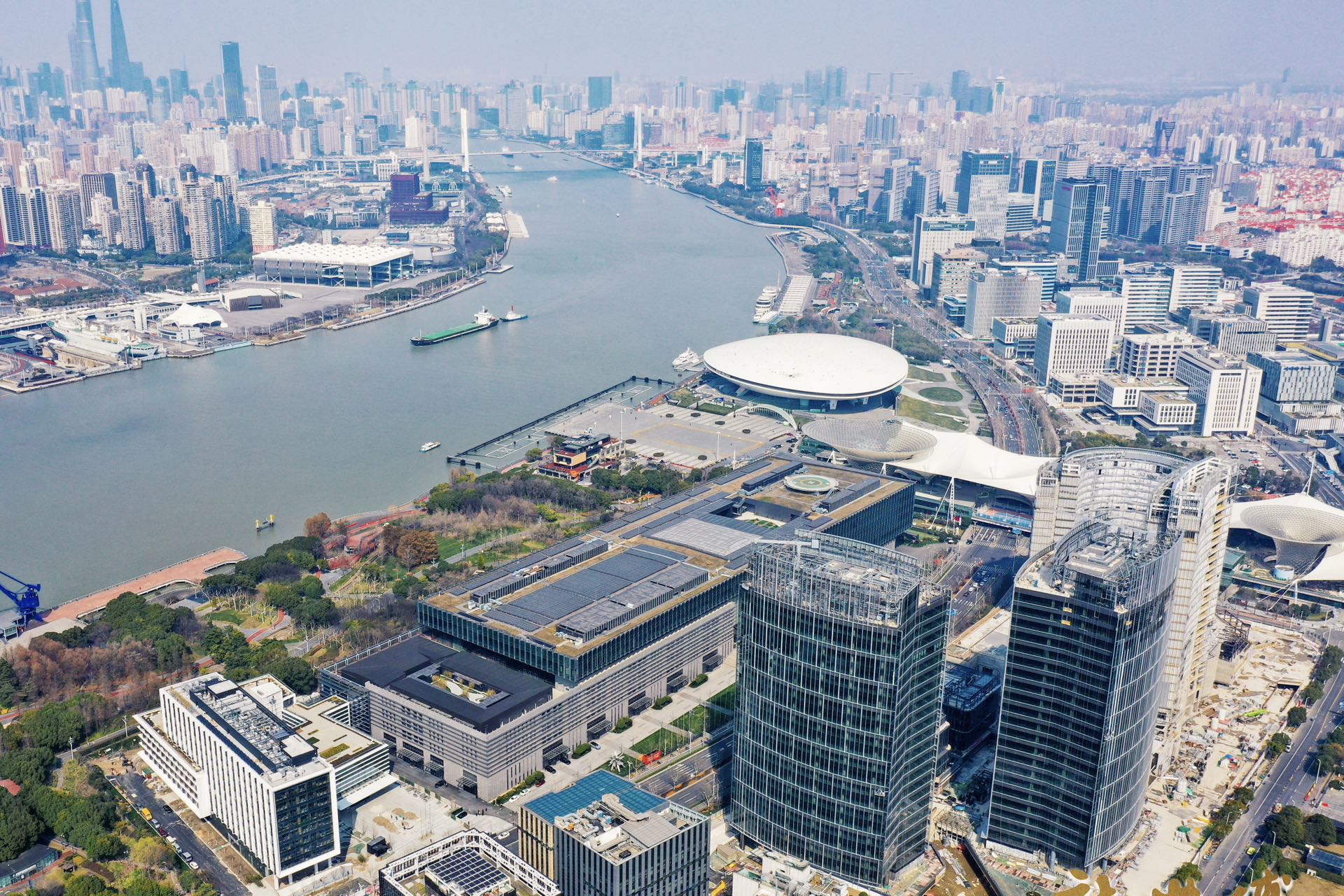 世博天地豪华大堂实景